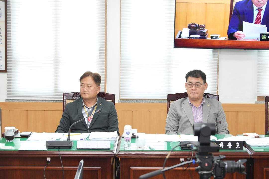 '제282회 경주시의회 제1차 정례회 중 제1차 경제산업위원회' 게시글의 사진(15) '20240610_(0203)_제282회 경주시의회 제1차 정례회 중 제1차 경제산업위원회_DSC07842.jpg'
