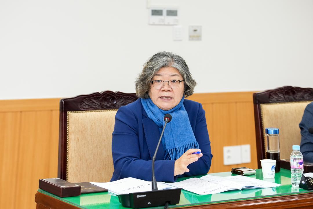 '제279회 경주시의회 제2차 정례회 제1차 의회운영위원회' 게시글의 사진(9) '20231130_(0104)_제279회 경주시의회 제2차 정례회 제1차 의회운영위원회_DSC01564.jpg'