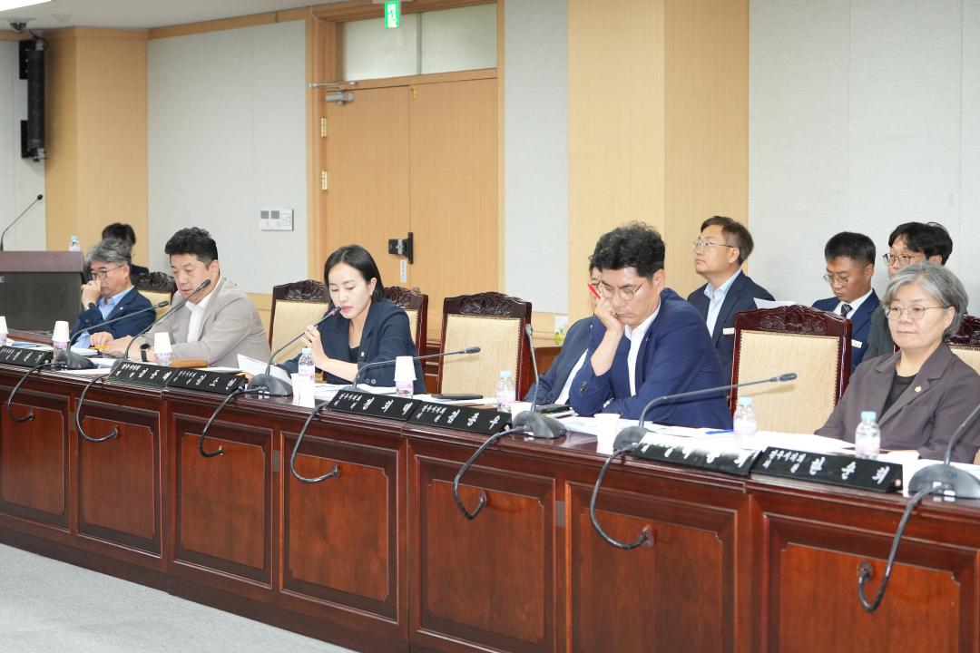 '전체의원 간담회' 게시글의 사진(9) '20240902-전체의원 간담회DSC05663 (33).jpg'