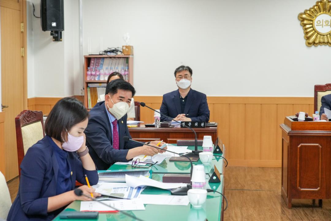 '문화도시위원회 간담회' 게시글의 사진(11) '20220801_(086)_문화도시위원회 간담회_DSC07822.jpg'