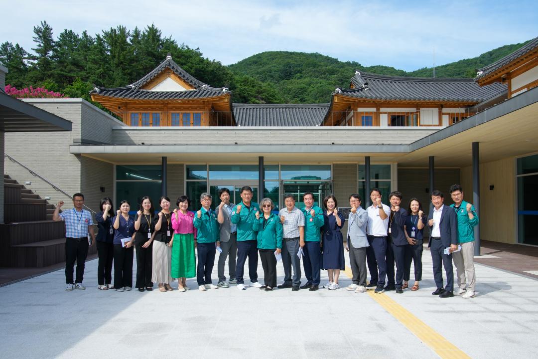 '문화도시위원회 현장방문' 게시글의 사진(22) '20240724_(0286)_문화도시위원회 현장방문(신라금속공예관)_DSC09972.jpg'