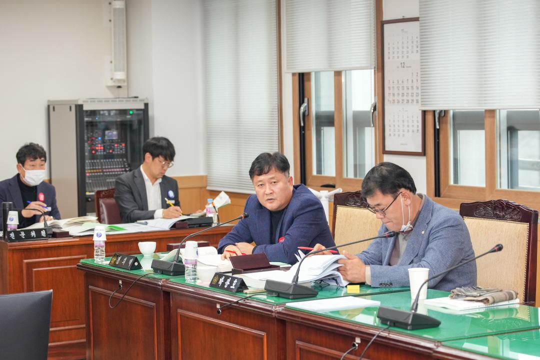 '제279회 경주시의회 제2차 정례회 제4차 경제산업위원회' 게시글의 사진(15) '20231214_(0359)_제279회 경주시의회 제2차 정례회 제4차 경제산업위원회_DSC04965.jpg'