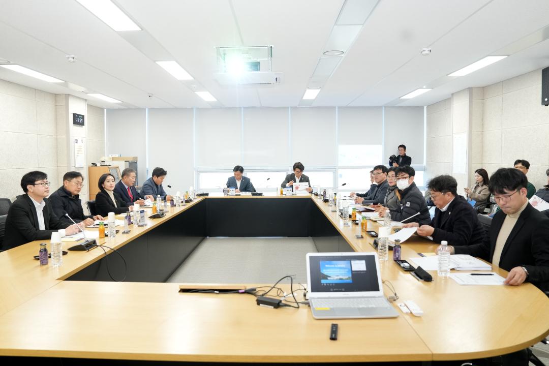 '경제산업위원회 선진지 견학' 게시글의 사진(2) '20241210-DSC04031.jpg'