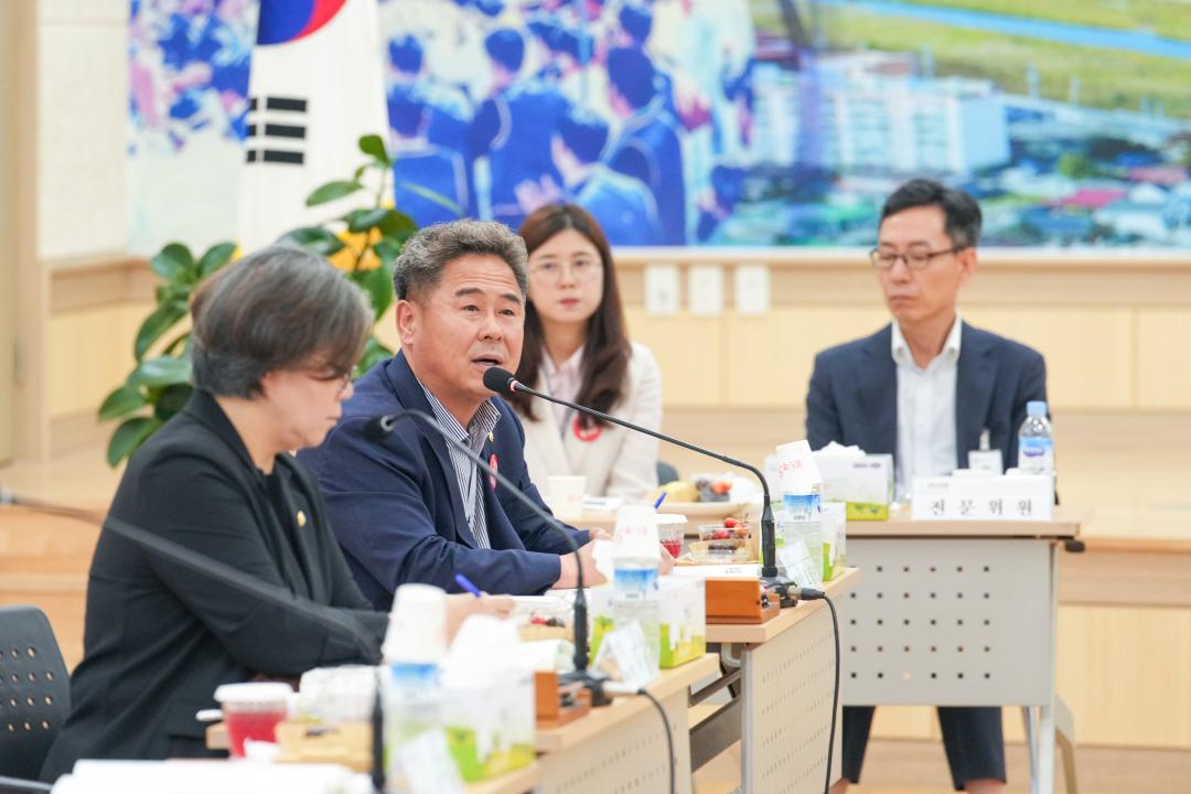 '행정복지위원회 행정사무감사 (안강읍, 천북면)' 게시글의 사진(17) '20230619_(0290)_행정복지위원회 행정사무감사 (안강읍)_DSC05422.jpg'