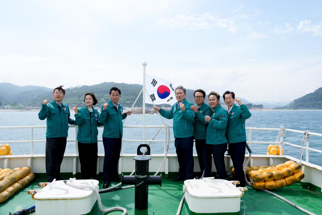 '경제산업위원회 현장방문(해양복합행정성 운영 현황, 나정고운모레해변)' 게시글의 사진(6) '20240719_ 경제산업위원회 현장방문 (85).jpg'