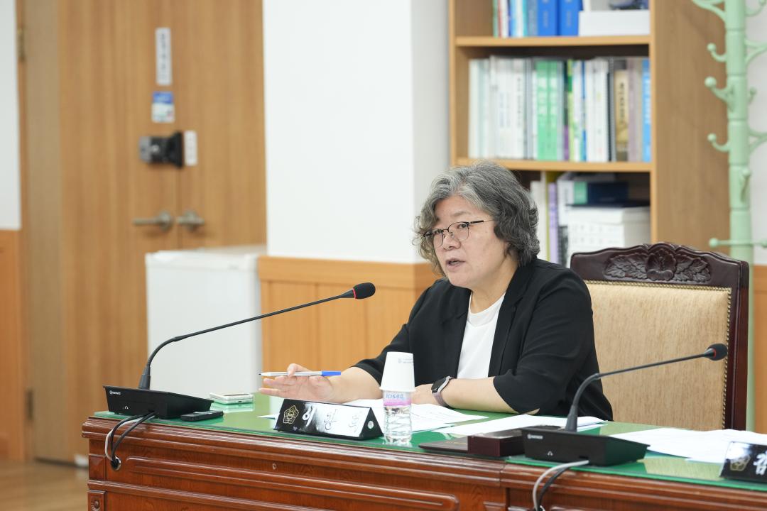 '제282회 경주시의회 제1차 정례회 중 제1차 의회운영위원회' 게시글의 사진(7) '20240610_(0075)_제282회 경주시의회 제1차 정례회 중 제1차 의회운영위원회_DSC07701.jpg'
