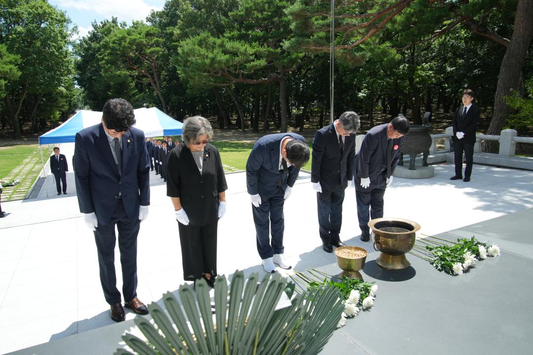 '충혼탑 참배' 게시글의 사진(40) '20240705_(0510)_충혼탑 참배_DSC04929.jpg'