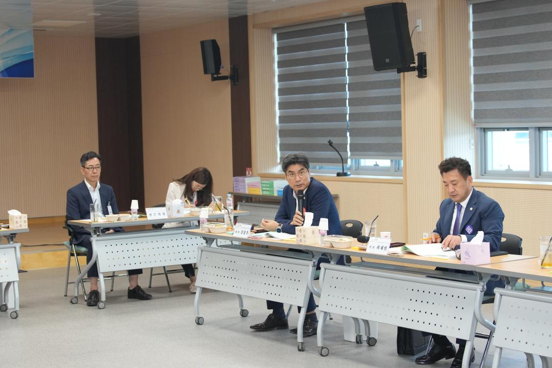 '행정복지위원회 행정사무감사 (안강읍, 천북면)' 게시글의 사진(23) '20230619_(0510)행정복지위원회 행정사무감사 (천북면)_DSC05649.jpg'