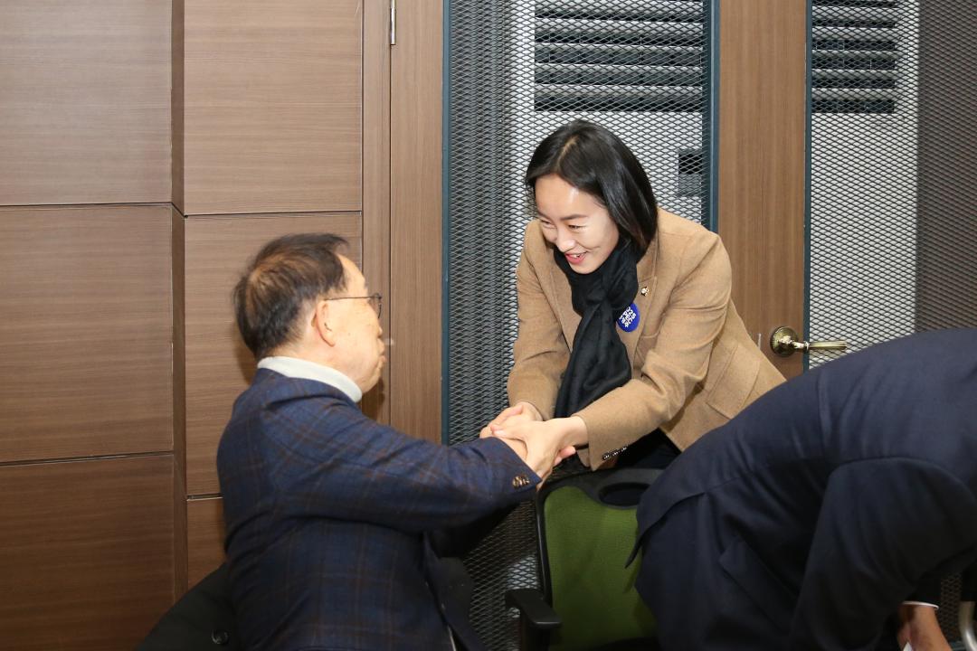 '제4회 대한노인회 경주시지회장배 한궁대회' 게시글의 사진(20) '20231114_(0035)_제4회 대한노인회 경주시지회장배 한궁대회_A21Q2571.jpg'