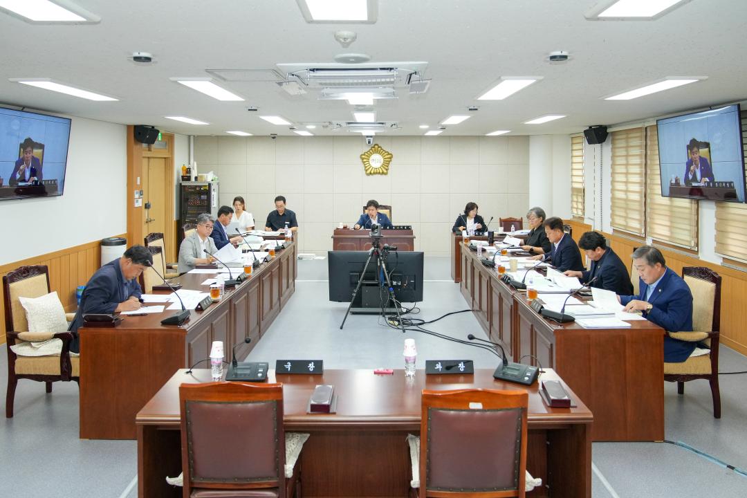 '제284회 경주시의회 임시회 중 제1차 예산결산특별위원회' 게시글의 사진(1) '20240829_(0030)_제284회 경주시의회 임시회 중 제1차 예산결산특별위원회_DSC00272.jpg'