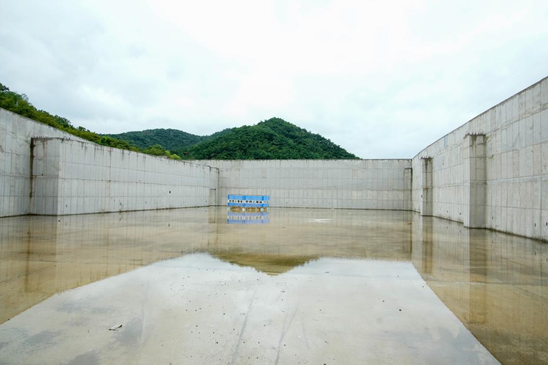 '문화도시위원회 현장방문(경주 라원_예술창작소 부지)' 게시글의 사진(16) '20240821_(0288)_문화도시위원회 현장방문(경주 라원_예술창작소 부지)_DSC08123.jpg'