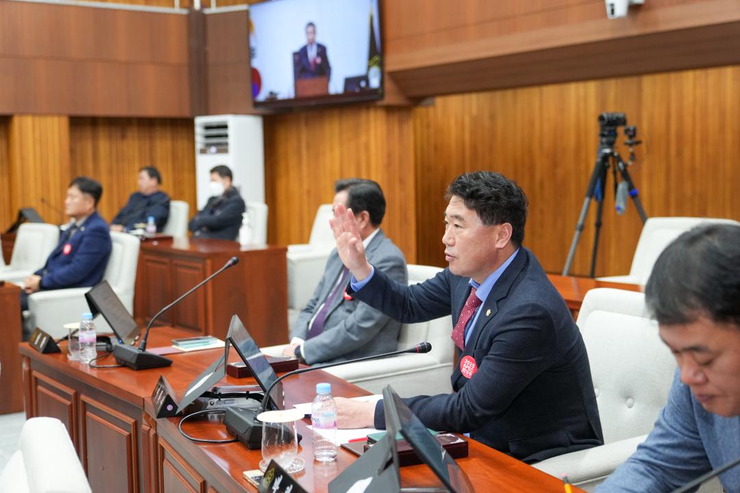 '제279회 경주시의회 제2차 정례회 제3차 본회의' 게시글의 사진(31) '20231220_(0608)_제279회 경주시의회 제2차 정례회 제3차 본회의_DSC06639.jpg'