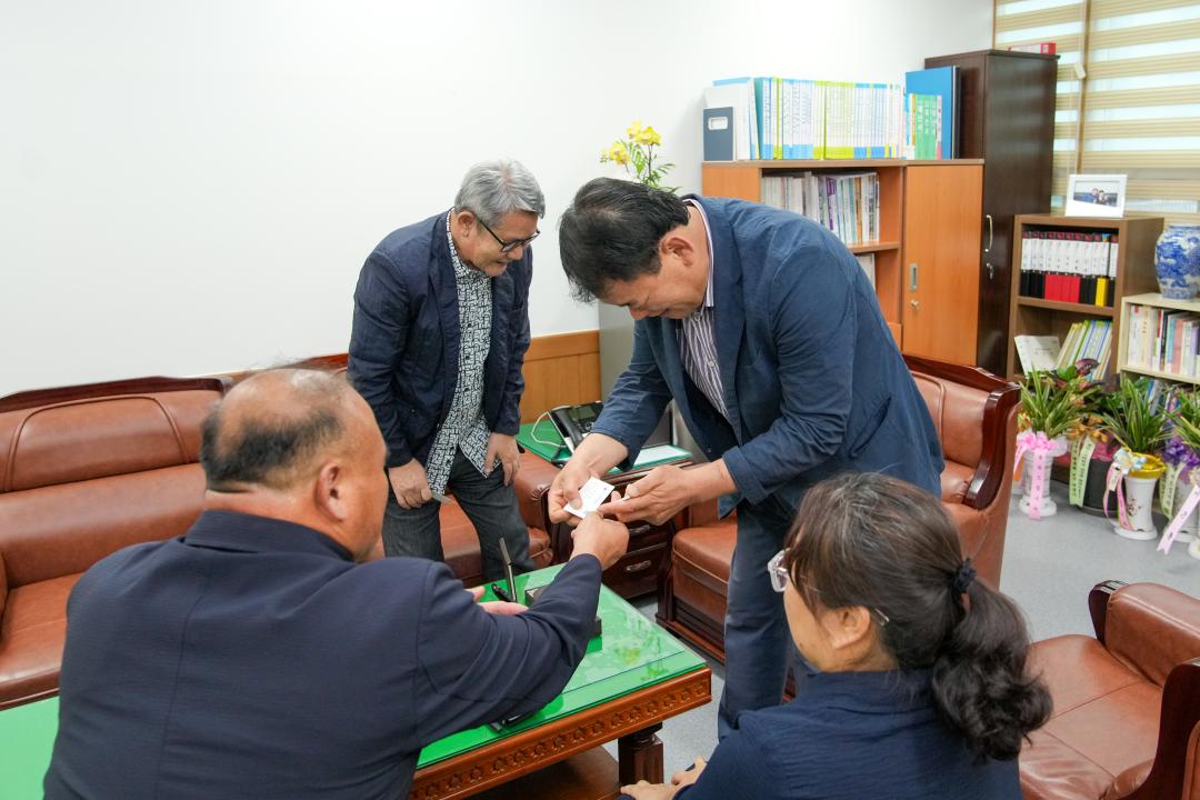 '경주시장애인체육회 문화도시의원장실 방문' 게시글의 사진(3) '20240709_(0041)_경주시장애인체육회 자문위원  문화도시의원장실 방문_DSC05405.jpg'