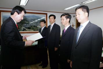 2006년도 세입.세출결산 검사위원 위촉