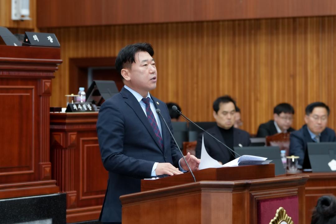 '제295회 경주시의회 임시회 제1차 본회의' 게시글의 사진(8) 'DSC05844.jpg'