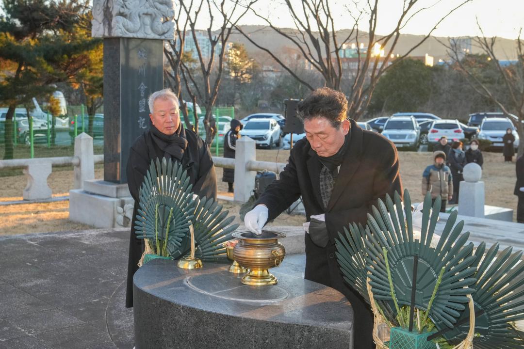 '2026 임란의사 추모비 참배' 게시글의 사진(2) '07 20260102_(0151)_2026 임란의사 추모비 참배_DSC02401.jpg'
