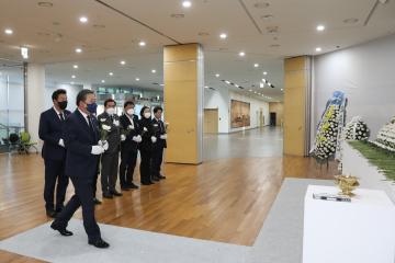 이태원 참사 합동분양소 참배